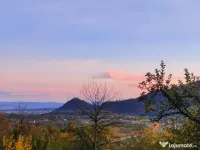 Teren Șoimuș, 1.550 mp, apă, panoramă Cetatea Devei – 20.000 € 