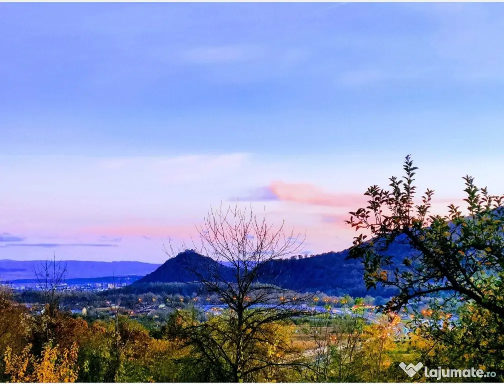 Teren Șoimuș, 1.550 mp, apă, panoramă Cetatea Devei – 20.000 €