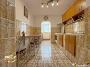 Apartament 2 camere recent renovat, etaj 2 , mobilat nou, Le 