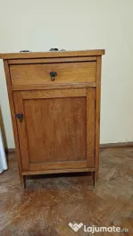 Vând comodă rustică din lemn masiv