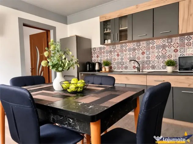 Proprietate cu farmec, 2 camere cu bai proprii, 60 mp, renov - Brasov (Brasov)