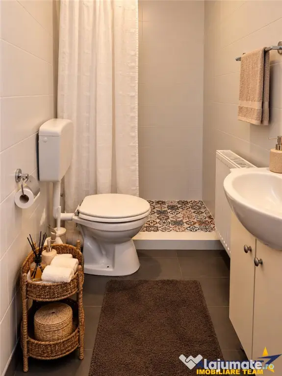 Proprietate cu farmec, 2 camere cu bai proprii, 60 mp, renov - Brasov (Brasov)