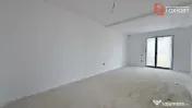 Duplex pe parter 3 camere toate utilitatile Mosnita Noua