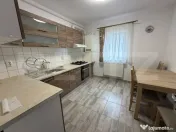 Aparatment decomandat, mobilat si utilat, parcare, zona Flor 