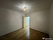 Apartament cu locație excelenta 3 camere Crangasi | Loc Par