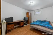 Casă cu 8 camere de vânzare în zona UTA 