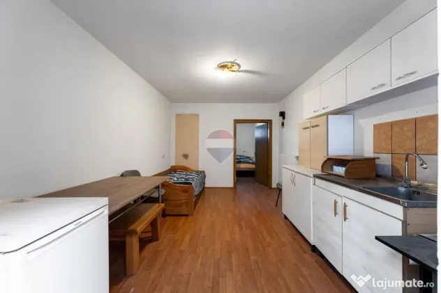 Casă cu 8 camere de vânzare în zona UTA - Arad (Arad)