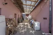 Casă cu 8 camere de vânzare în zona UTA 