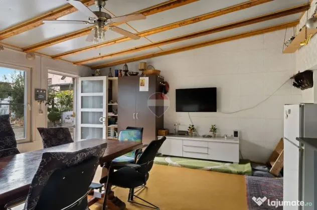 Casă cu 8 camere de vânzare în zona UTA - Arad (Arad)