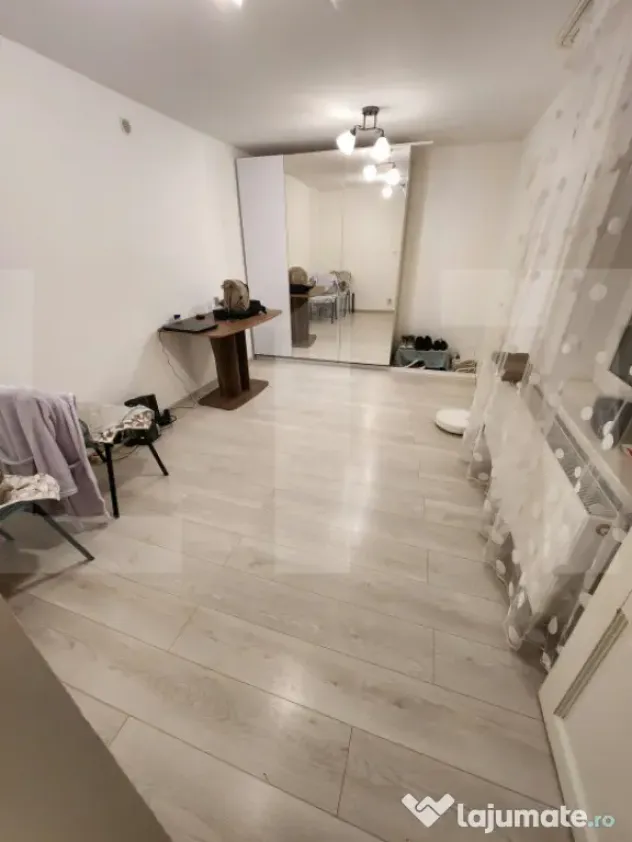 Casa 3 camere- zona Piata Anton - Ploiesti (Prahova)