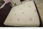 Saltea 160*200 cu spuma de memorie și husa inclusa