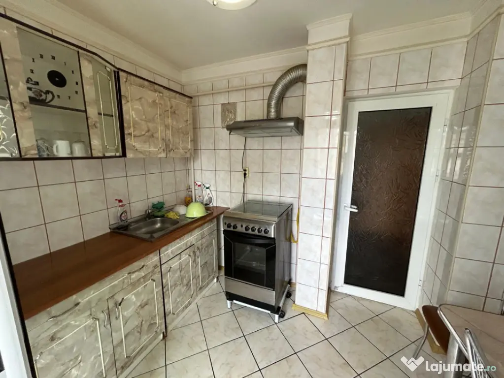 Apartament 3 camere confort 1 decomandat Calarasi 4, mobilat