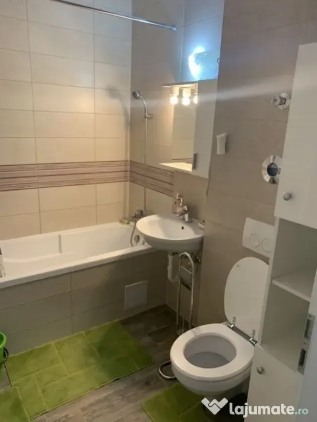 1 camera in zona Soarelui