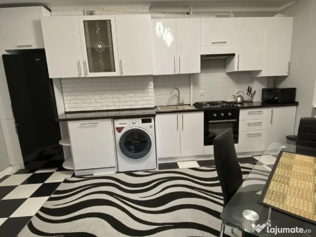 1 camera zona Tipografilor