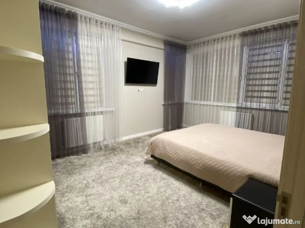 1 camera zona Tipografilor