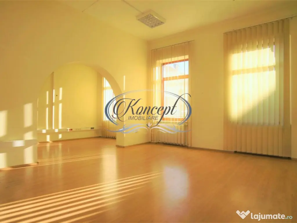 Vila interbelica in Piata Muzeului