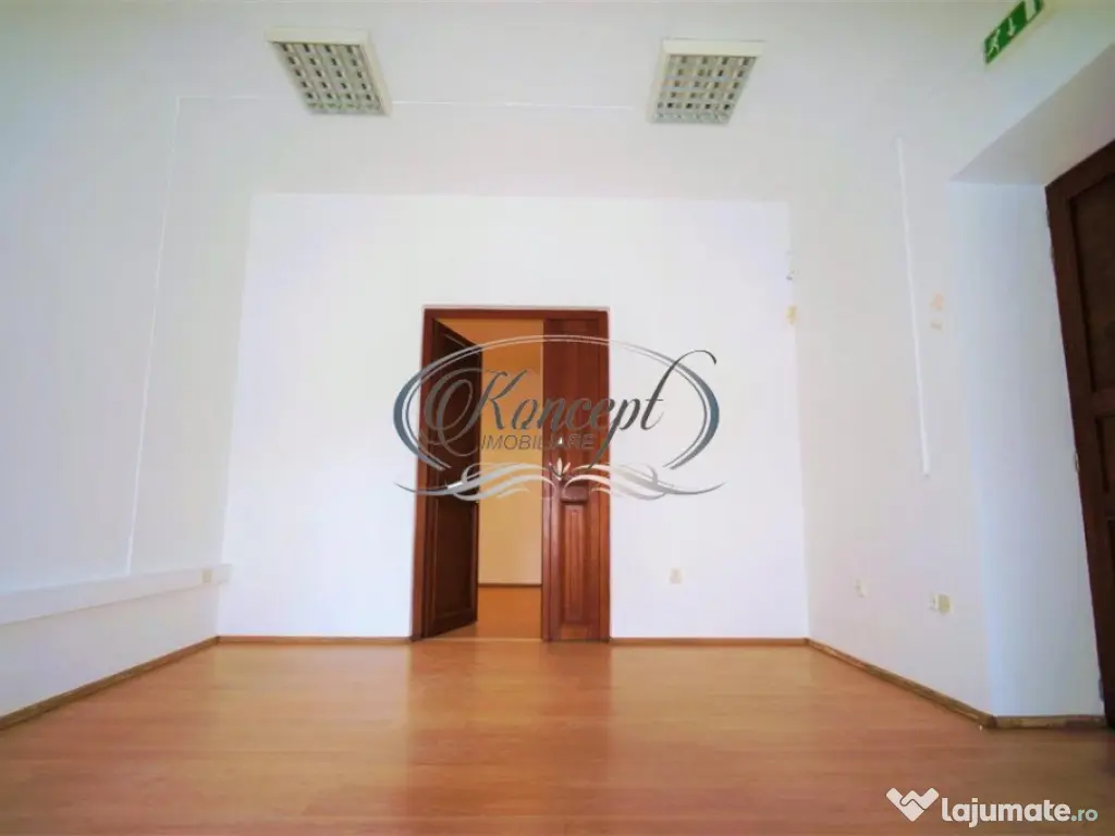 Vila interbelica in Piata Muzeului