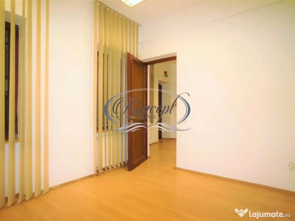 Vila interbelica in Piata Muzeului