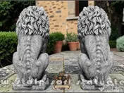 Statuetă leu mare cu blazon, gri patinat, model S1. 
