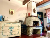 Pensiune cu 13 camere de vânzare in Bulz