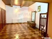 Pensiune cu 13 camere de vânzare in Bulz