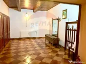 Pensiune cu 13 camere de vânzare in Bulz 