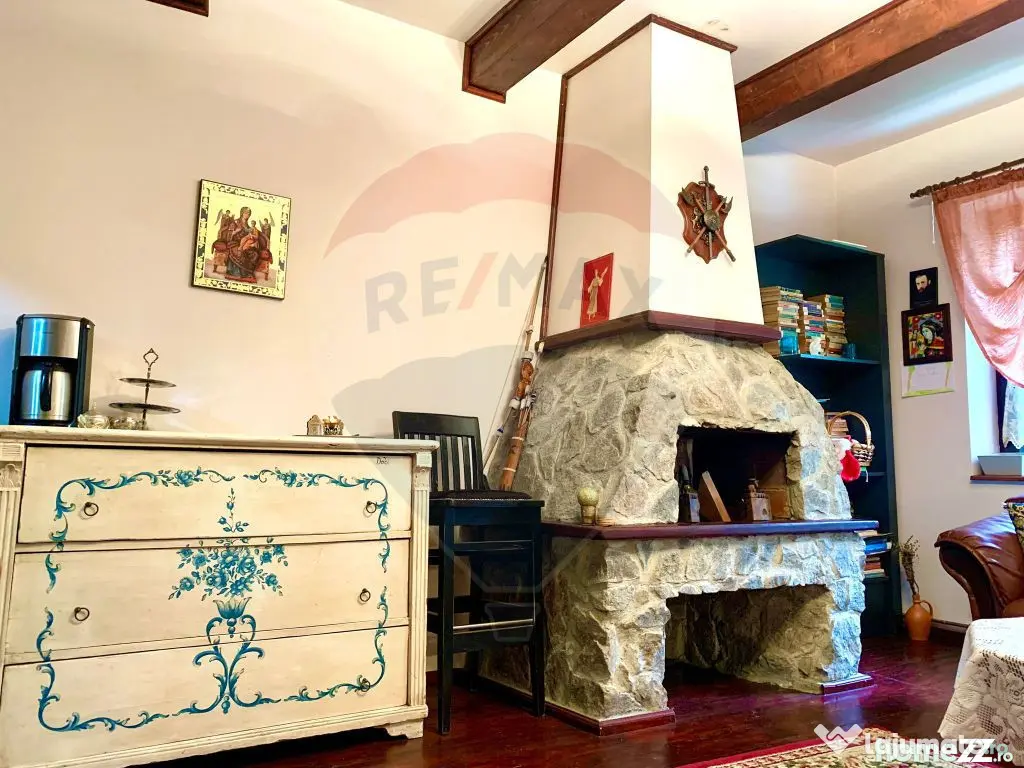 Pensiune cu 13 camere de vânzare in Bulz