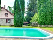 Pensiune cu 13 camere de vânzare in Bulz 