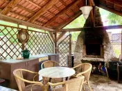 Pensiune cu 13 camere de vânzare in Bulz 