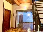 Pensiune cu 13 camere de vânzare in Bulz 