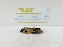 Broasca incuietoare usa stanga fata 6387200135 Mercedes-Benz Vito W638