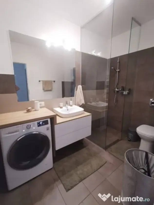Apartament decomandat , situat in Calea Girocului
