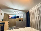 Proprietar Mamaia Sat prima linie la Mare doua studiouri etaj 2 si 3 