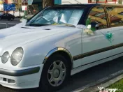Limuzina Mercedes 8 locuri cu 6 portiere 