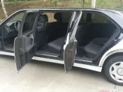Limuzina Mercedes 8 locuri cu 6 portiere 