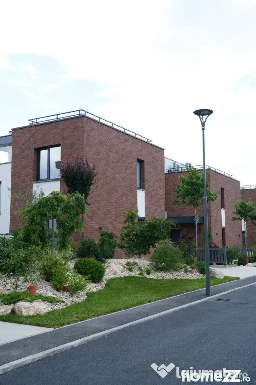 Vilă de lux pe malul Lacului Snagov | Marină privată | 257 mp utili