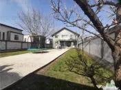 Casa spatioasa cu 8 camere si teren de 801 mp - ideala pentr 