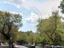 Imobil situat in zona Herastrau. Locatie deosebita pretabil