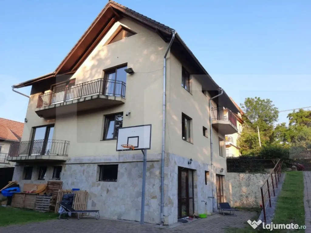 Vanzare casa individuala, 500 mp utili, 500 mp teren, front