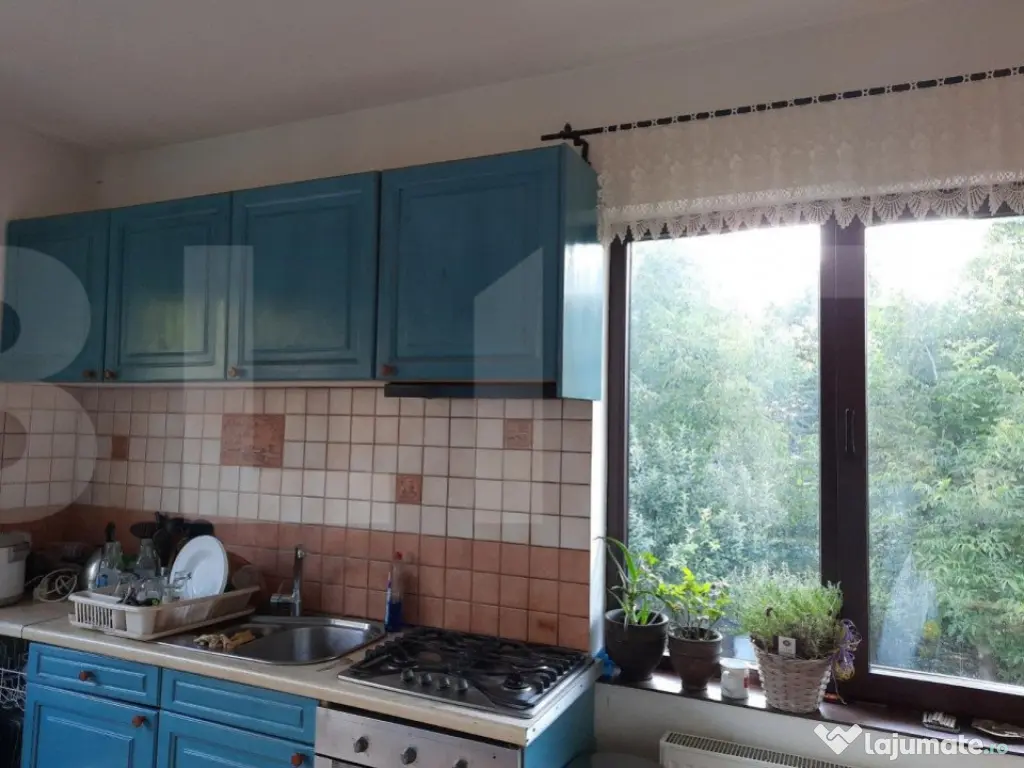 Vanzare casa individuala, 500 mp utili, 500 mp teren, front