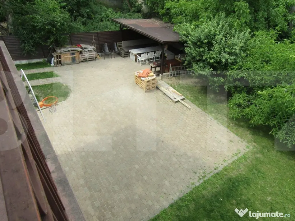 Vanzare casa individuala, 500 mp utili, 500 mp teren, front