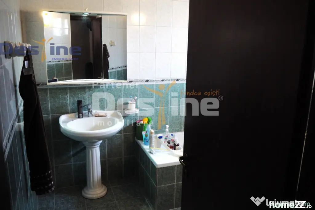 VAND CASA 3 CAMERE,POD,PIVNITA,2 GARAJE,FOISOR,DEJ