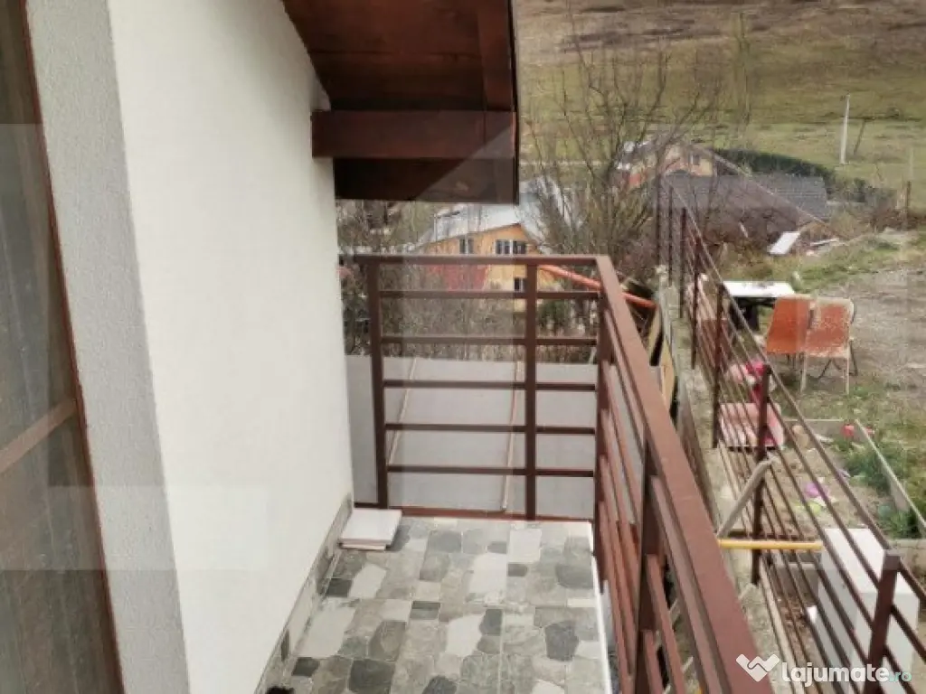 Oportunitate! Investiție!Casă finisata,4 camere,126 mp, 35