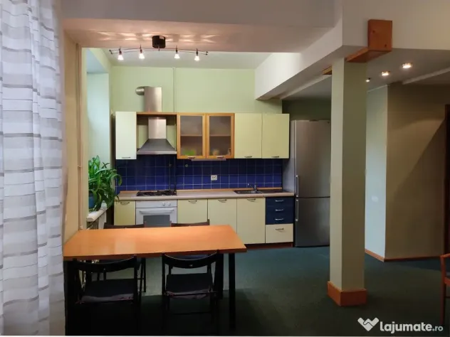 Inchiriez apartament cu 2 camere in zona Aeroport