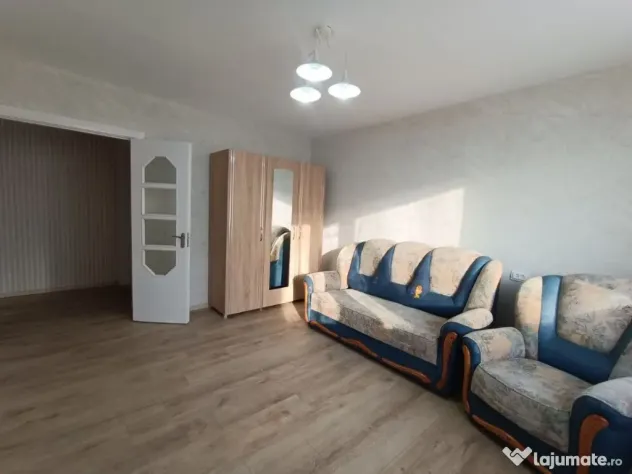 Inchiriez apartament cu 3 camere in zona Gheorgheni