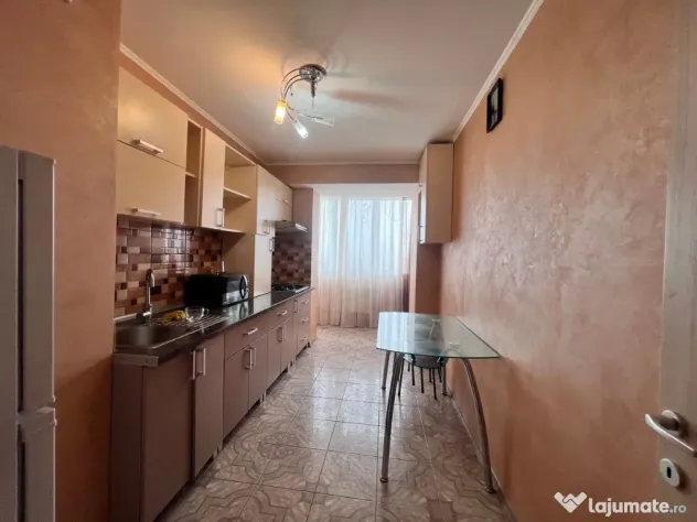 Inchiriez apartament cu 1 camera in zona Gruia