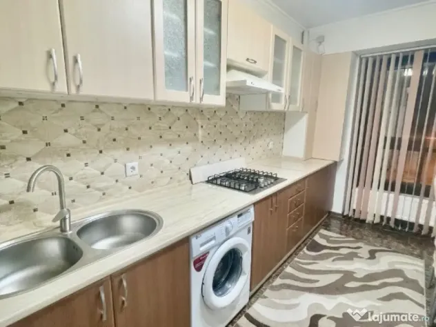 Inchiriez apartament cu 1 camera in zona Ultracentrala