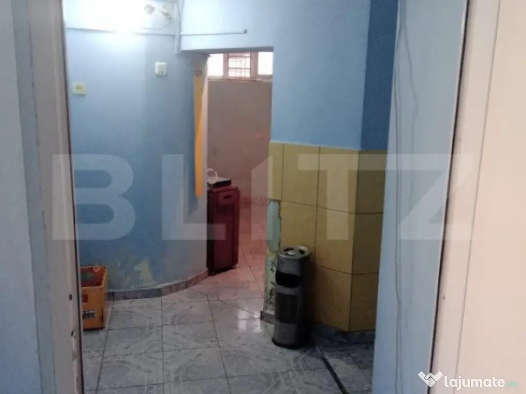 Spatiu Comercial cu apartament de 2 camere la etaj 300mp, Be