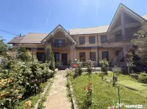 Casă P + M 369 mp utili, teren 1.515 mp, foișor, Leamna de