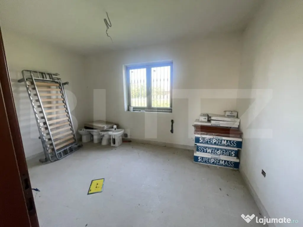 Casa de vanzare | 384mp construiti | Botiz